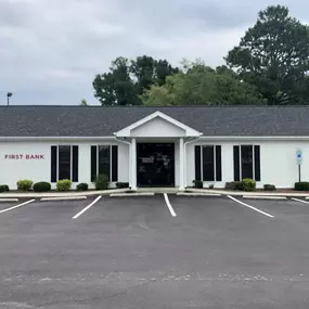 Come visit the First Bank Rose Hill branch on South Sycamore Street. Your local team will provide expert financial advice, flexible rates, business solutions, and convenient mobile options.