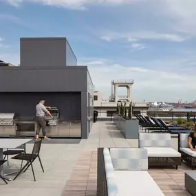 Rooftop Lounge