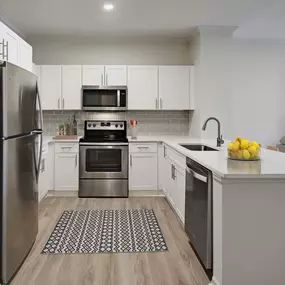 Kitchen with modern finishes and quartz countertops