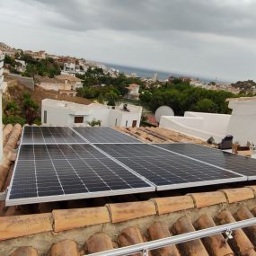 PLACAS_Solares_MAR_EGEO_Benalmadena.jpg