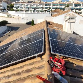 PLACAS_Solares_MAR_EGEO_Benalmadena_1.jpg