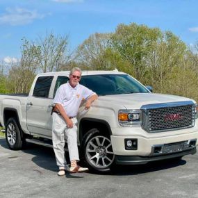 ???? Our new friend Dan knew that these ????AND WHITE CHECKERED BOARD SOCKS were the KEYS to our ????’s here at Rocky Top Motors!! Dan received a ????DEAL on this STUNNING GMC SIERRA DENALI!! On behalf of all of us at Rocky Top Motors, THANK YOU and WELCOME to the ROCKY TOP MOTORS FAMILY!!????