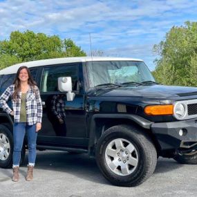 ???? ROCKY TOP MOTORS would like to CONGRATULATE our friend Kelly on her sweet new ride! We know that you will find many new ROADS and ADVENTURES????ahead in your FJ CRUISER! We appreciate your business Kelly!!????