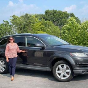 Our new friend Erin drove down from Virginia and went home in this sweet Audi Q7! We know you will be cruising ????????‍♂️ the highways for years to come in your beautiful new Q7!! Welcome to the Rocky Top Motors Family!! ????