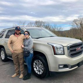 ???? Congratulations to our friends and newest members of the Rocky Top Family David and Diana Duquette! They purchased this beautiful 2015 GMC Yukon to give them room for some car seats! Than you for your business! ???? #nobodytopsarockytopdeal