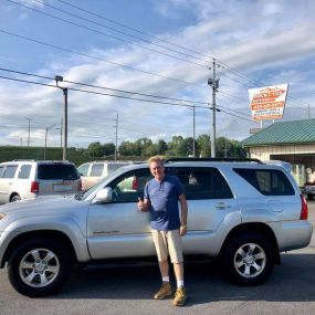 ???? Rocky Top Motors would like to thank Jerry Hanger for purchasing this super sharp Toyota 4runner. Jerry is a rock and roller through and through! Needless to say we got along just fine! Enjoy it brother! We hope you get to take it on many adventures! ???? #nobodytopsarockytopdeal !
