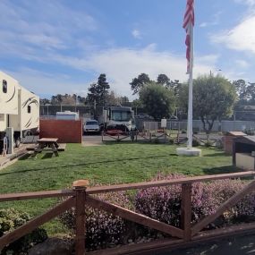 The long-term standard RV sites at Treasure Island Mobile Home & RV Park are perfect for seasonal use and yearly residency, while the park model, mobile home, and THOW sites are best suited for year-round residents and require all guests to sign a one-year lease before moving in.