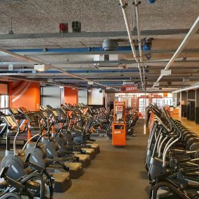 Basic-Fit Rotterdam Rijksboom - cardio