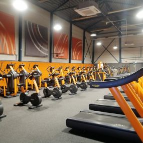 Basic-Fit Sneek Alexanderstraat 24/7 - cardio