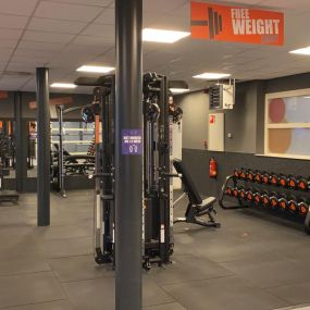 Basic-Fit Lelystad Badweg 24/7 - free weight zone