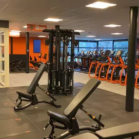 Basic-Fit Lelystad Badweg 24/7 - free weight zone