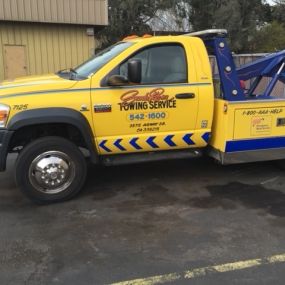Call now for a reliable towing service!