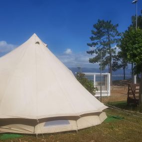 Camping_el_terron_tienda_exterior_1.jpg