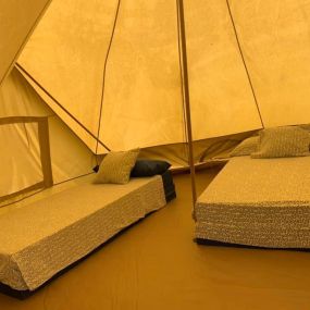 Camping_el_terron_tienda_interior_1.jpg