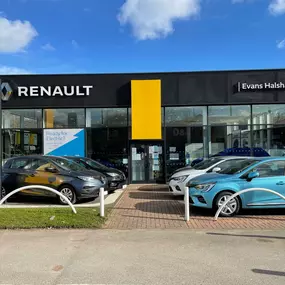 Front of the Renault Sheffield dealership