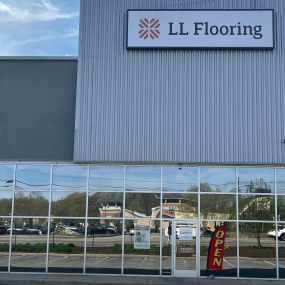 LL Flooring #1115 Warwick | 1301 Bald Hill Road | Storefront