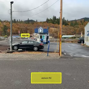 Dutch Bros Ashland , OR (N Ashland)