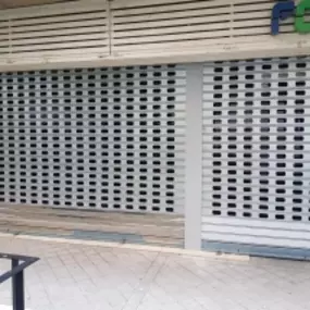 Puertas_Automaticas_granada_Motores_Persiana_5.jpg