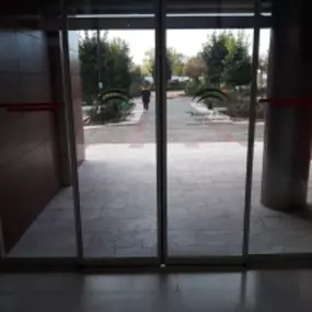 Puertas_Automaticas_granada_Motores_Persiana_12.jpg