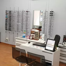 Optica_Arges_opticos_San_Lorenzo_del_Escorial_6.jpg