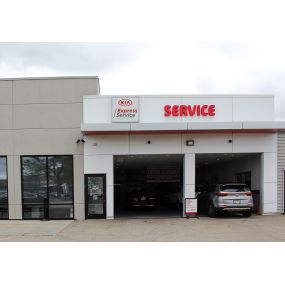 The team at Russ Darrow Collision Center of Madison is here to serve you!