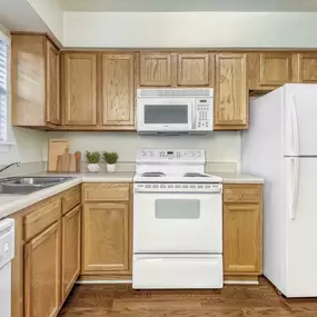 Classic style kitchen with white appliances