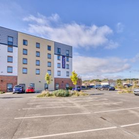 Premier Inn Scarborough (North Bay) exterior