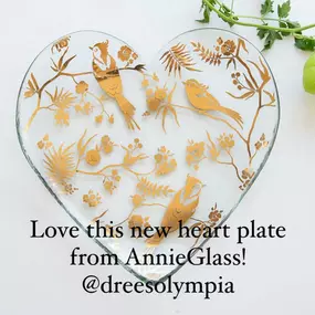 Just love this and all the hearts plates from AnnieGlass now in the shop! We love ❤️….. come visit soon! open Tuesday - Saturday 10-5:30, Sunday 11-4