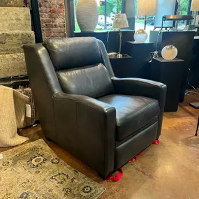 Father’s Day alert, two great recliners on our floor at special pricing for Dad’s Day. Hancock and Moore…come give them a sit test! Best pricing off our floor but special orders available too!
Curated frames by our Drees team.