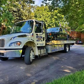 Call today for a towing company you can count on!