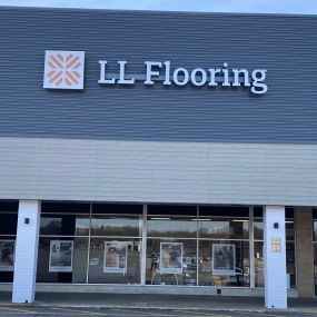 LL Flooring #1261 Hickory | 571 US Highway 70 SW | Storefront