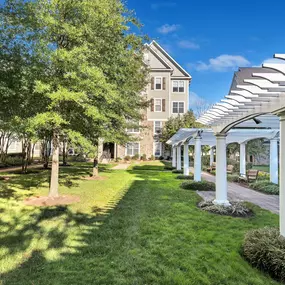 Gazebo and courtyard at Camden Fallsgrove