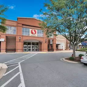 Safeway Grocery at Fallsgrove Village Center