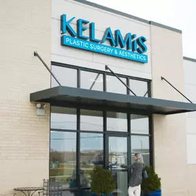 Bild von Kelamis Plastic Surgery & Aesthetics