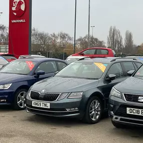 Cars Outside Vauxhall Nottingham