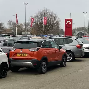 Cars Outside Vauxhall Nottingham