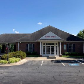 Come visit the First Bank Seagrove branch on West Main Street. Your local team will provide expert financial advice, flexible rates, business solutions, and convenient mobile options.