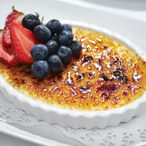 Vanilla Creme Brulee - fresh berries