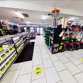 St Cloud John Deere Dealer Interior