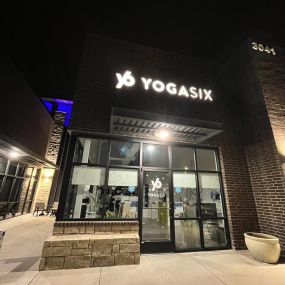 Bild von YogaSix West McKinney