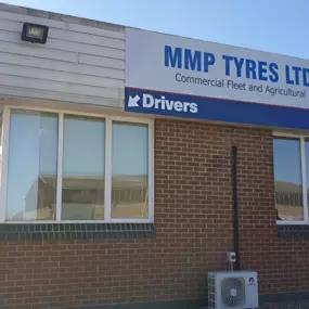 Bild von MMP STORAGE AND TYRE SALES LTD