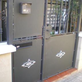 Forja-Barna-Puerta-Metal-Barcelona.jpg