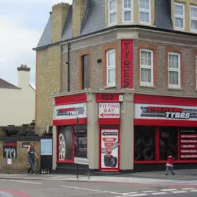 Bild von STREATHAM TYRES