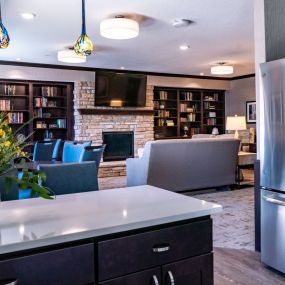 Prairie Bluffs is designed to provide you with a worry-free, enriching lifestyle. In addition to our apartments, many of which are outfitted with a full kitchen, washers and dryers, and decks or patios, our pet-friendly community offers a variety of amenities.