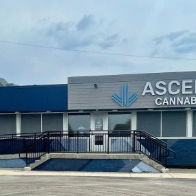 Exterior photo of the Ascend Cannabis Provisions - East Lansing location