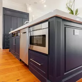 ✨ Ready to give your kitchen a fresh look without a full remodel? Our cabinet redooring is the perfect way to update your space! Keep your existing cabinets but swap out the doors for a brand-new style—quick, affordable, and stunning. ???? Ready for a change? Let’s make it happen! ???? Contact us today fo