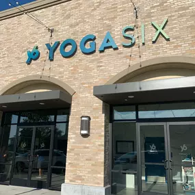 Bild von YogaSix Bressi Ranch