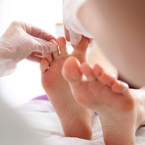 The most common causes of toe pain include ingrown toenails, bunions, cuts or scrapes, other injuries, blisters, and corns and calluses.