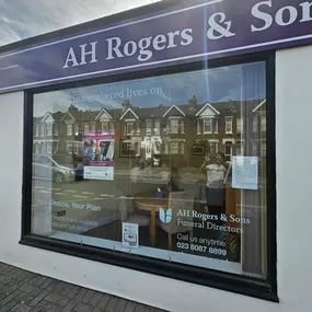 Bild von A H Rogers & Sons Funeral Directors