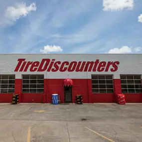 Tire Discounters on 1931 Church Street in Nashville